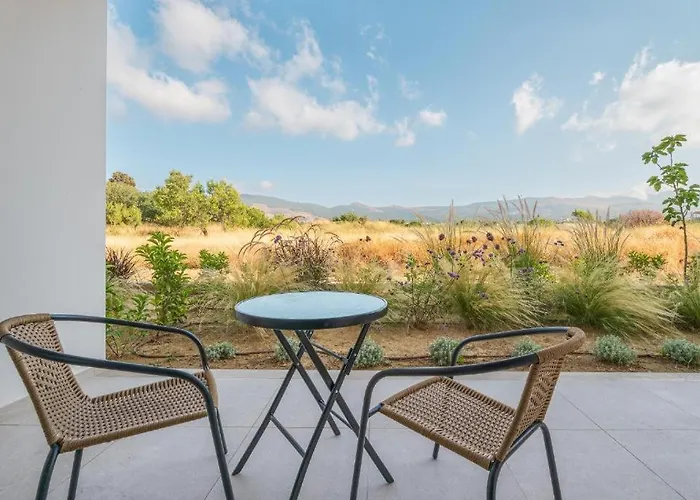 Arangia Garden Maisonette *