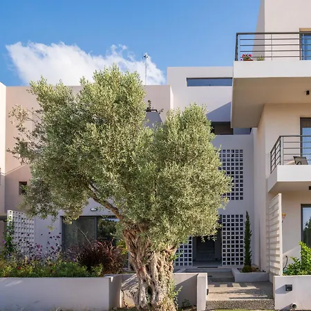 Arangia Garden Maisonette