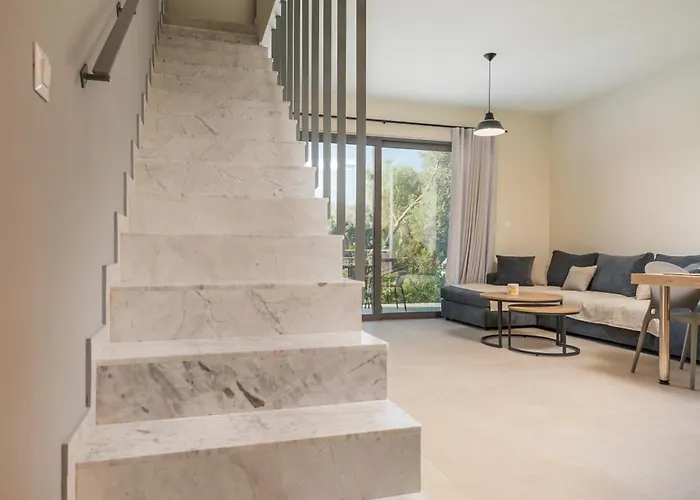 Апартаменты Arangia Garden Maisonette Kako Pinari