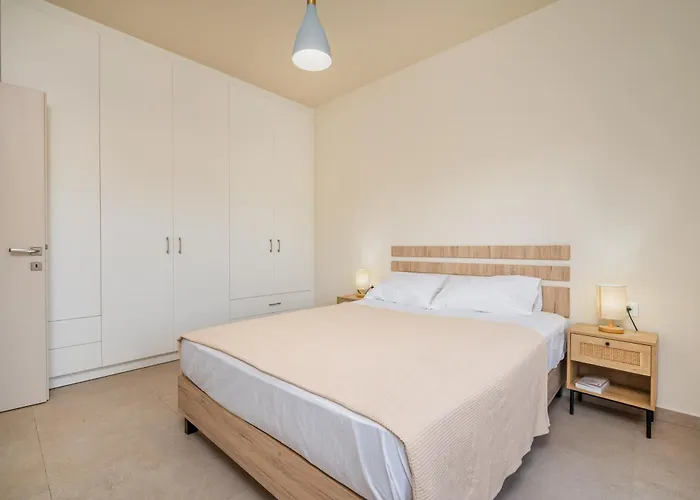 公寓 Arangia Garden Maisonette