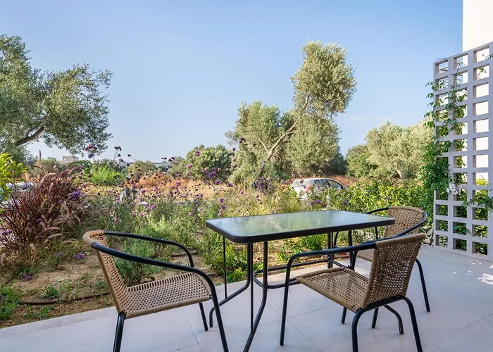 Arangia Garden Maisonette * Kako Pinari