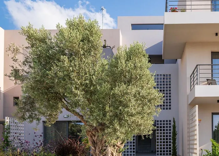 Arangia Garden Maisonette