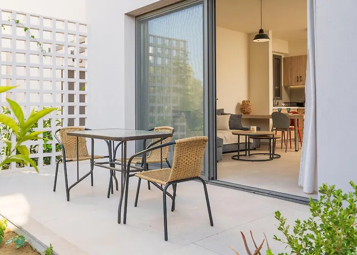 Апартаменты Arangia Garden Maisonette *