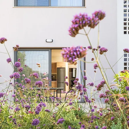 Arangia Garden Maisonette Lägenhet *