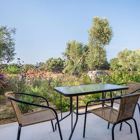 Arangia Garden Maisonette * Kako Pinari